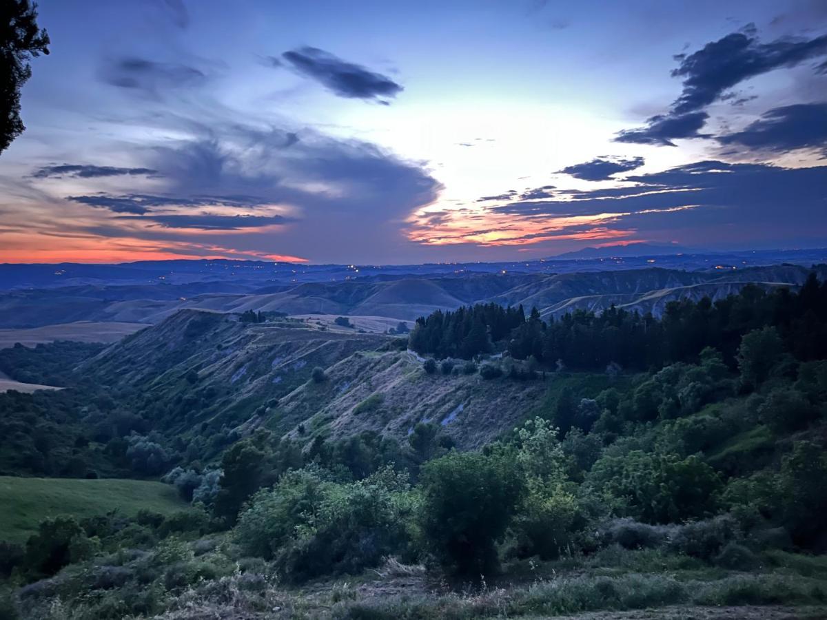 Antica Colombaia Apartment Volterra Bagian luar foto